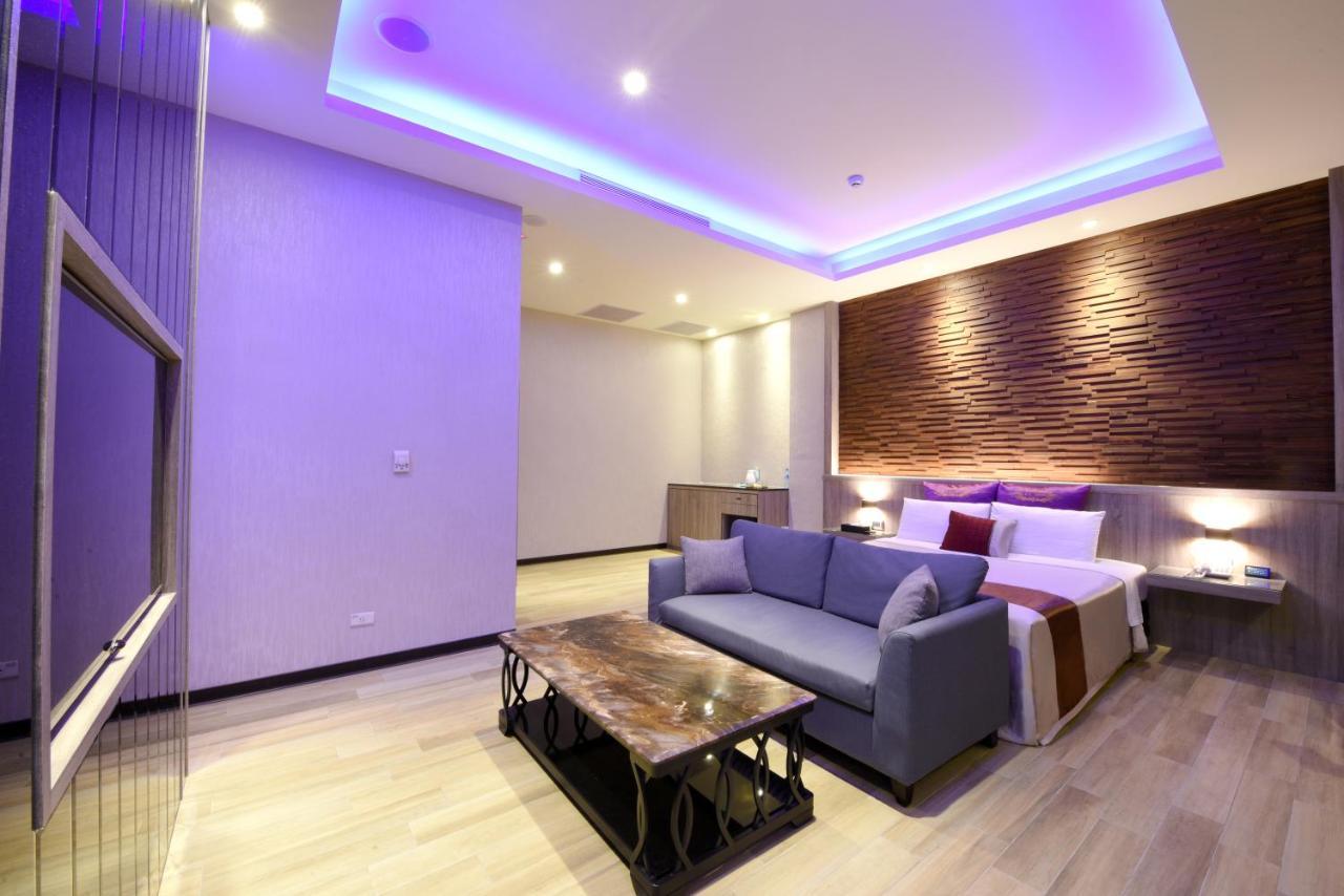 Purple Rainbow Motel Тайбэй Экстерьер фото