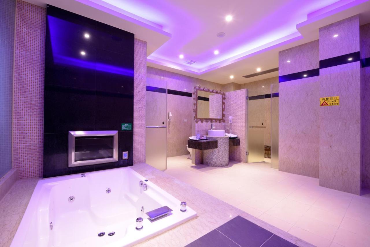 Purple Rainbow Motel Тайбэй Экстерьер фото
