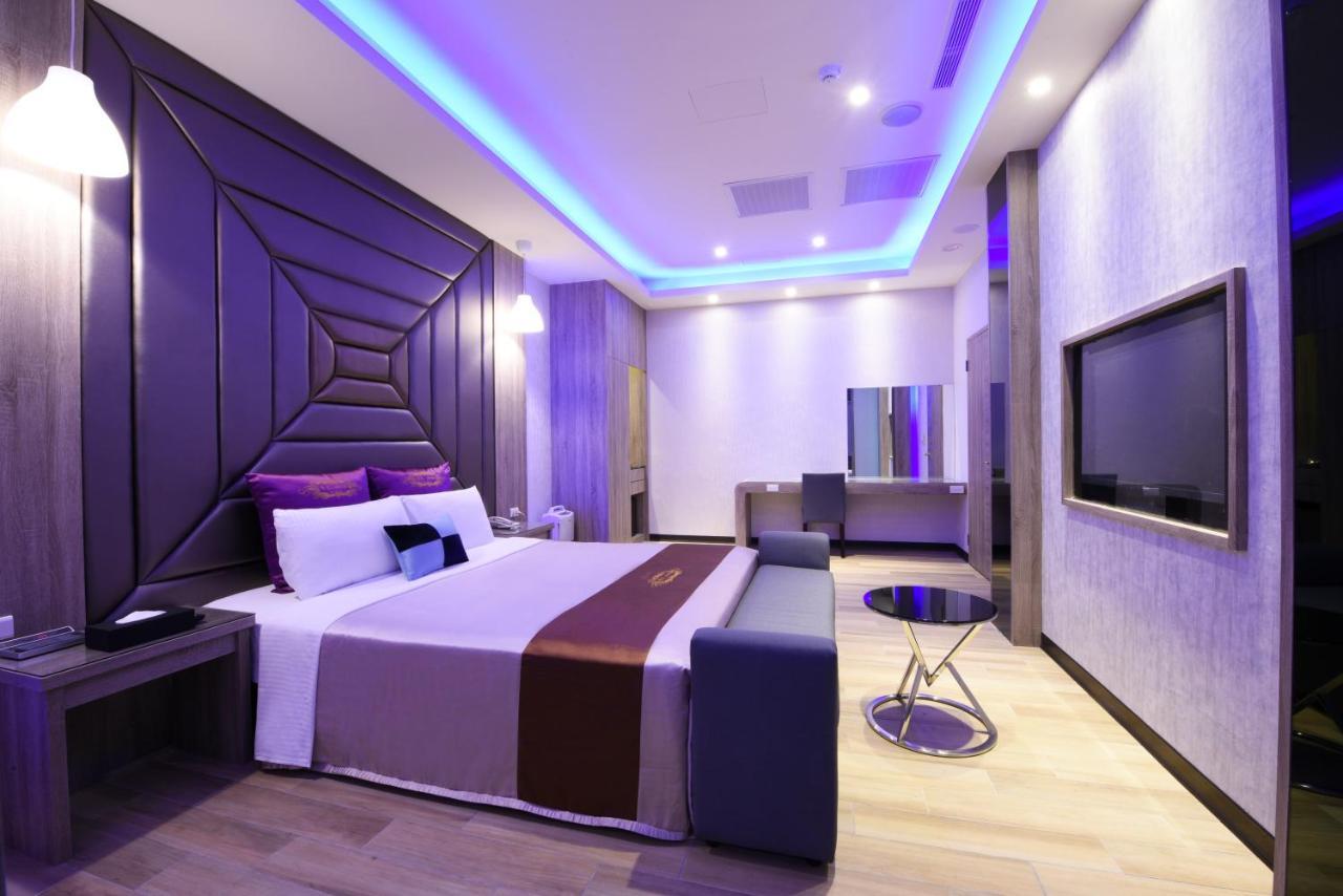 Purple Rainbow Motel Тайбэй Экстерьер фото