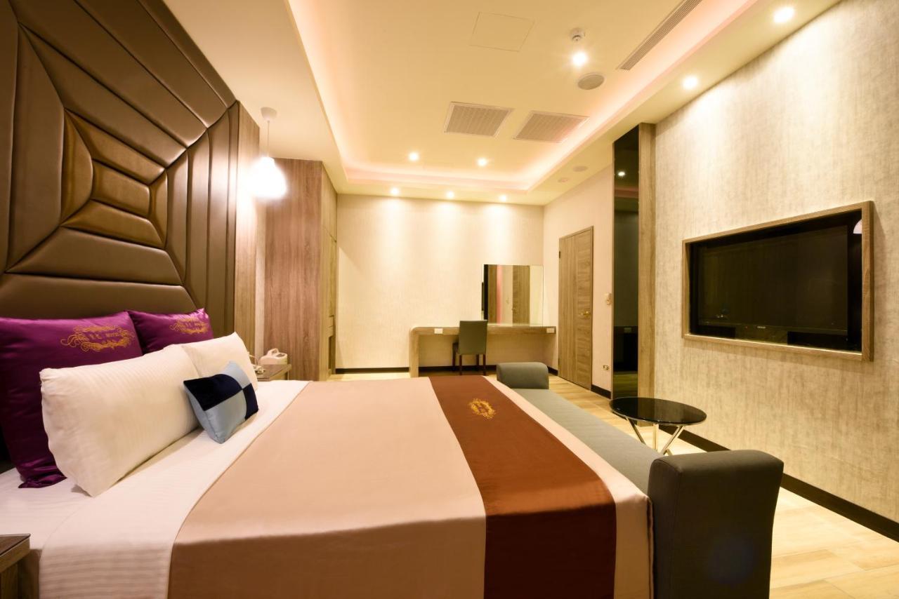 Purple Rainbow Motel Тайбэй Экстерьер фото
