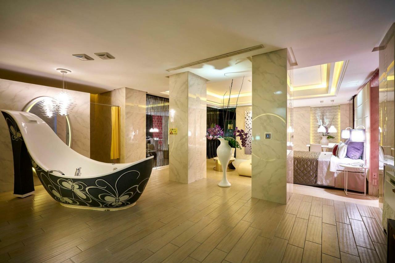Purple Rainbow Motel Тайбэй Экстерьер фото