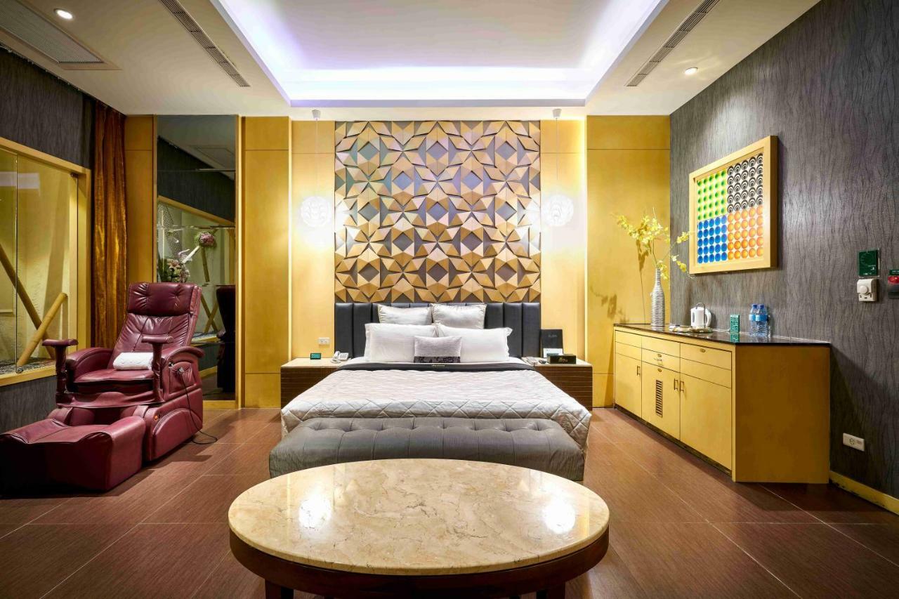 Purple Rainbow Motel Тайбэй Экстерьер фото